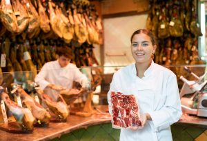 Un nouveau commerce de proximité pour les habitants de Presly : une boucherie-charcuterie-traiteur
